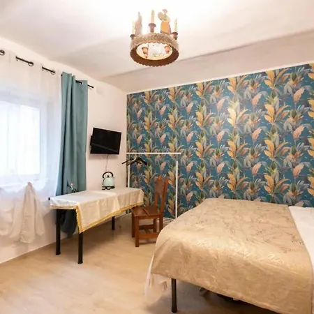 Modern In With Air Conditioning And Parking Appartement