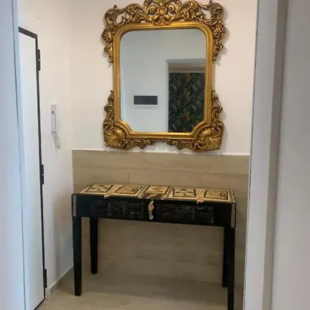 Апартаменты Modern In With Air Conditioning And Parking *